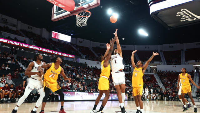 Mississippi State men's basketball forward Tolu Smith vs. Bethune-Cookman